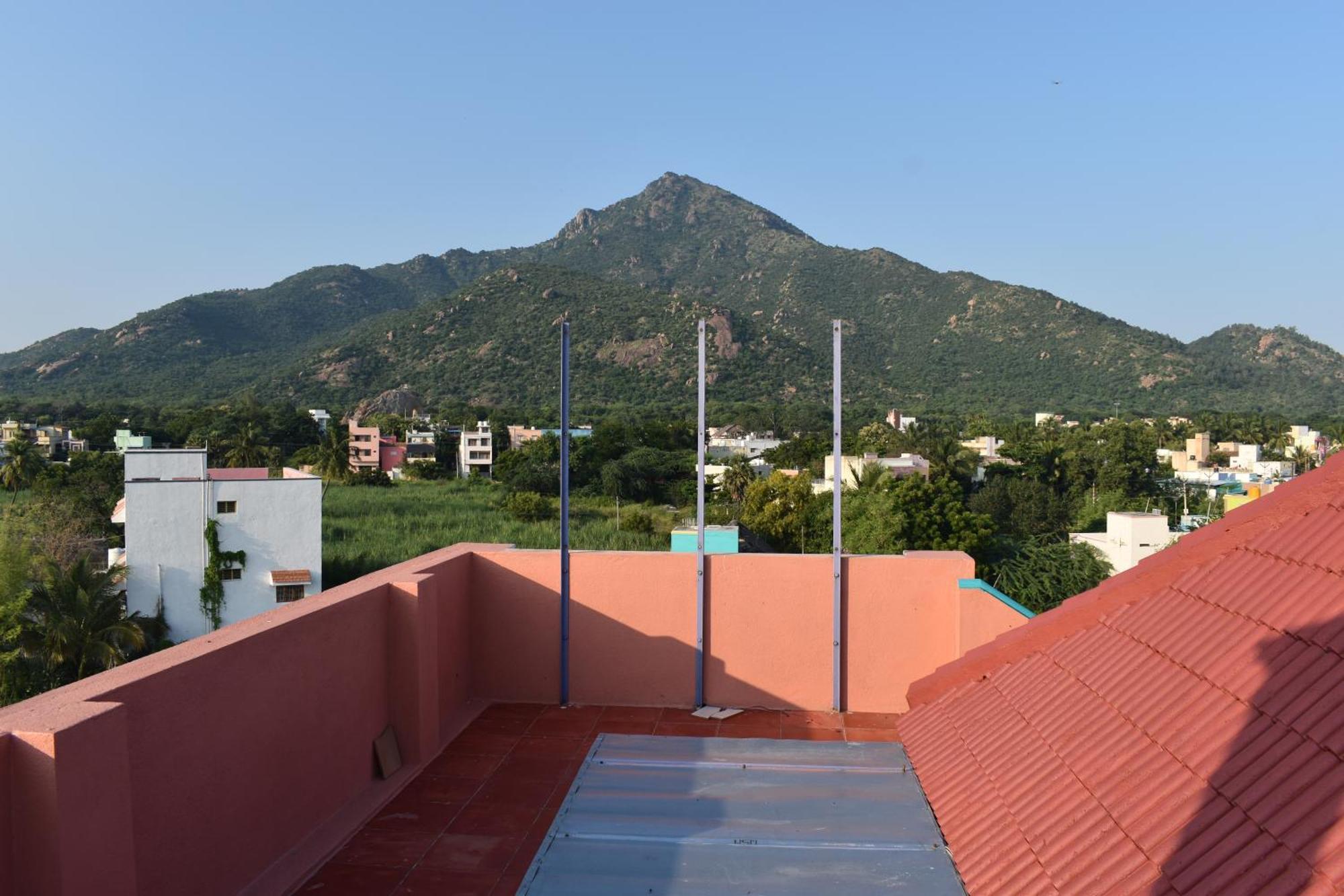 Rainbow Guest House Tiruvannamalai Exterior photo